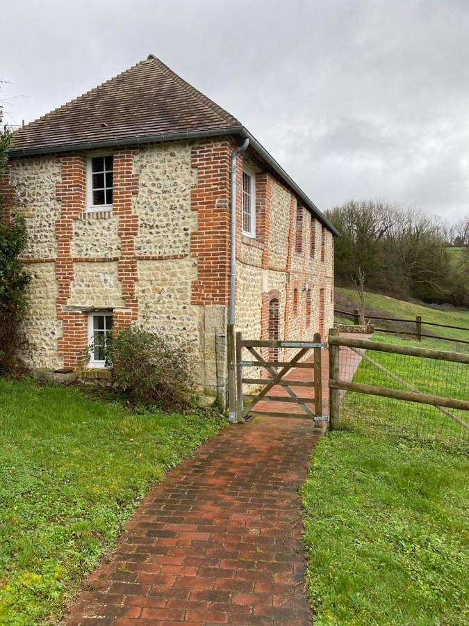 Location de vacances pour 5 personnes, avec vue et terrasse à Notre-Dame-de-Courson - 3