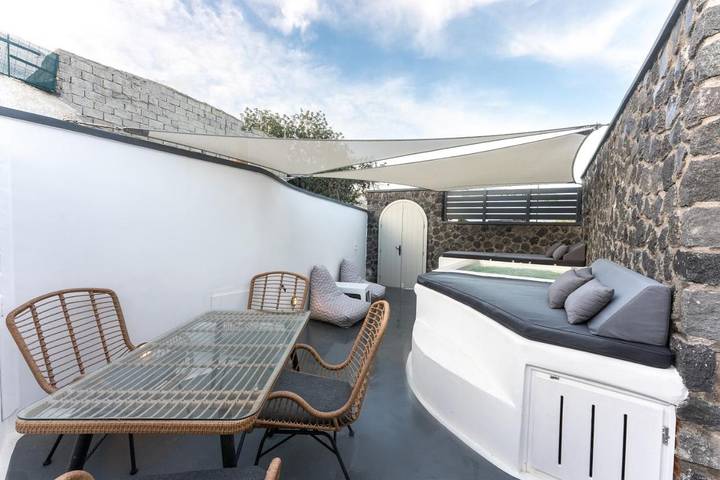 Villa voor 5 personen, with balkon and whirlpool as well as sauna op Santorini