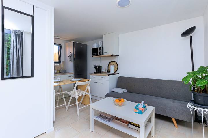 Ganze Wohnung, Ferienwohnung 'Loc Ty Home' mit privater Terrasse, privatem Garten und Wlan in Soustons, Côte d’Argent