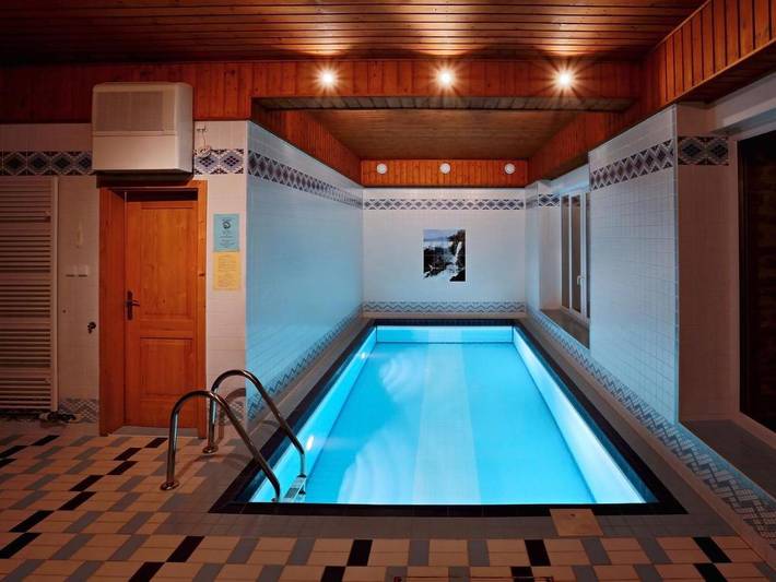 Ferienwohnung für 6 Personen, mit Balkon und Terrasse sowie Whirlpool und Garten am Nationalpark Böhmerwald