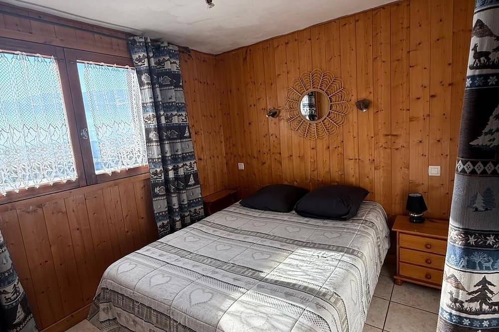 Appartement entier, Face au Mont-Blanc, location au rez-de-chaussée d'un chalet à Passy in Passy, Pays du Mont-Blanc