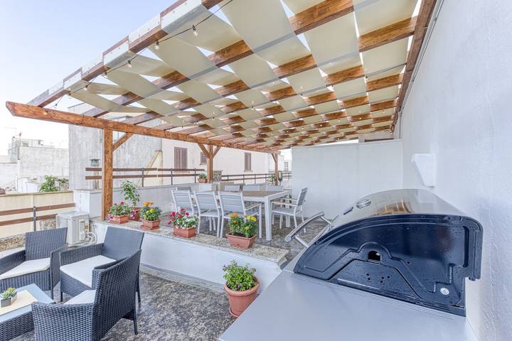 Entire studio, Studio Apartment 'Noemi' with Shared Terrace and Air Conditioning in Presicce, Gulf of Taranto
