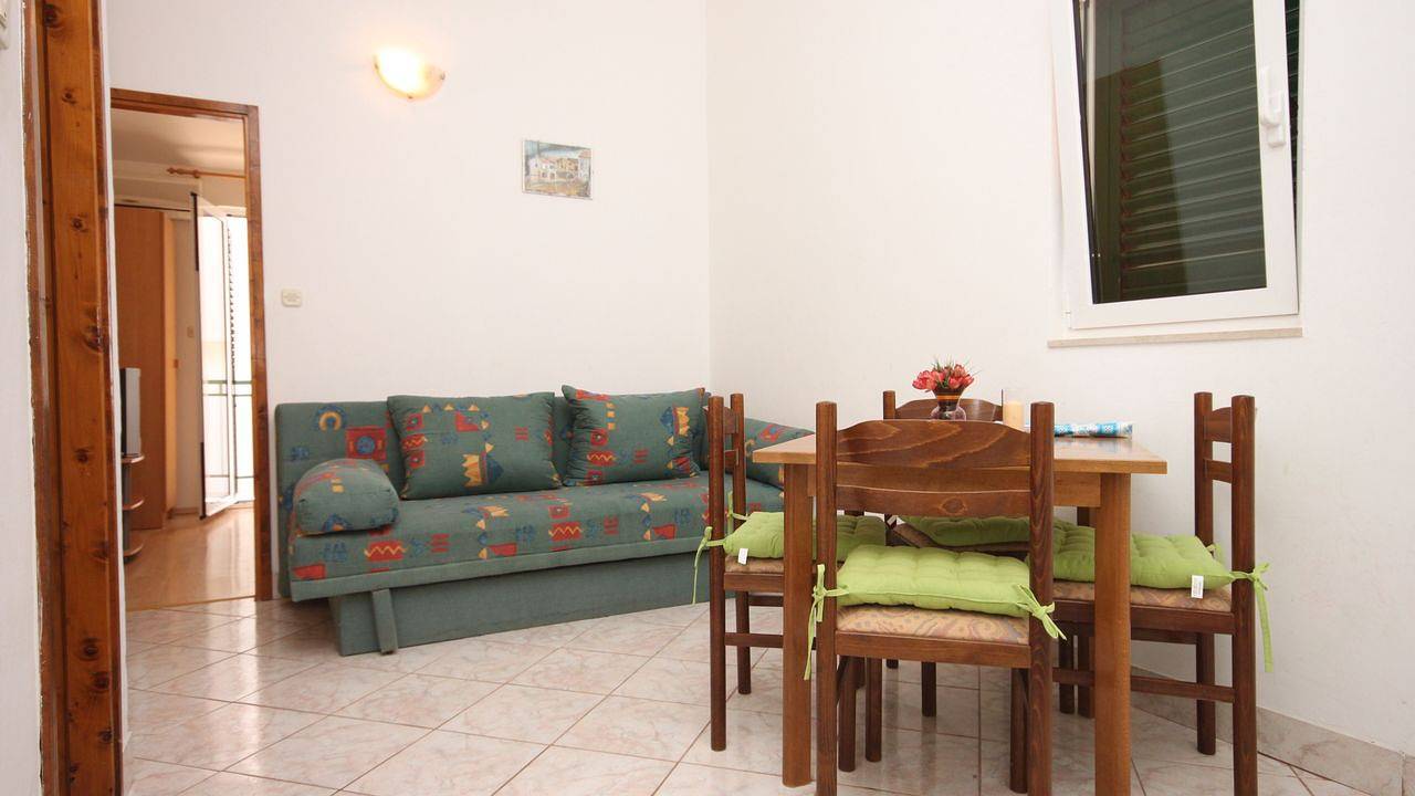 Ganze Ferienwohnung, Ferienwohnung für 4 Personen (24 m²) in Zaostrog in Zaostrog, Makarska Riviera
