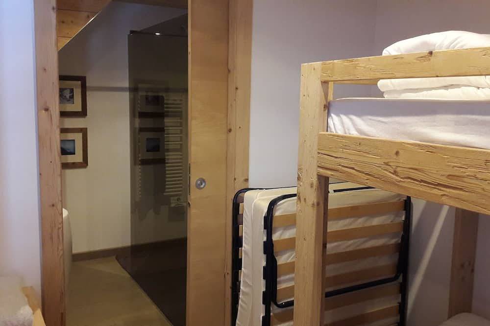 Appartement entier, Magnifique appartement T3 Duplex dans chalet de 1813, in Saint-Jean-de-Sixt, Région d'Annecy