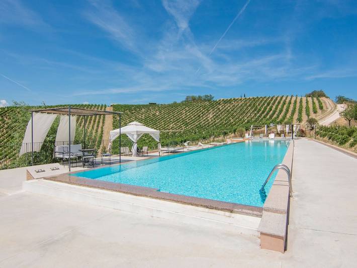 Ganze Wohnung, Gemütlicher Rückzugsort mit Garten in Acquaviva Picena, Ascoli Piceno Provinz