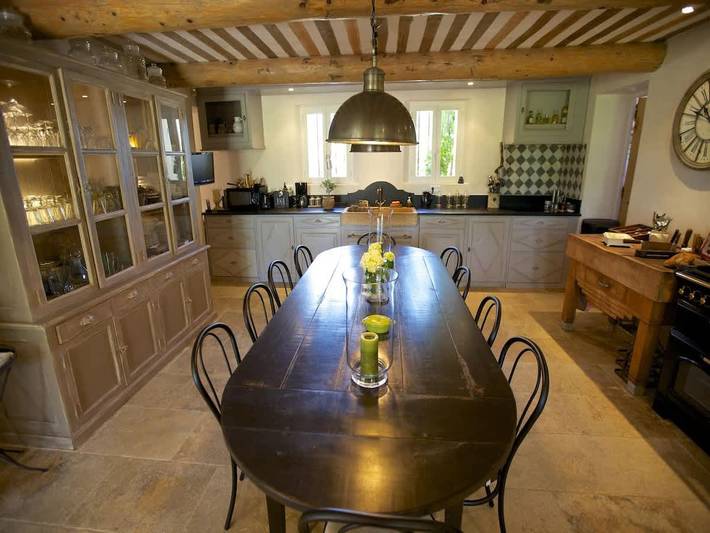 Location de vacances pour 11 personnes, avec piscine à Lagnes - 4