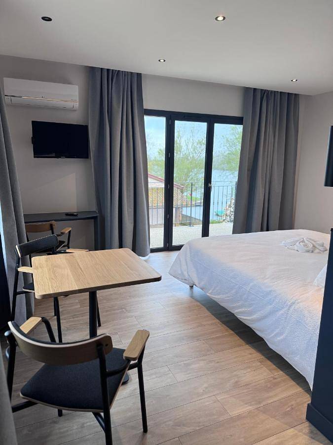Gîte pour 3 personnes, avec jardin et vue, adapté aux familles à Saint-Didier-sur-Chalaronne - 3