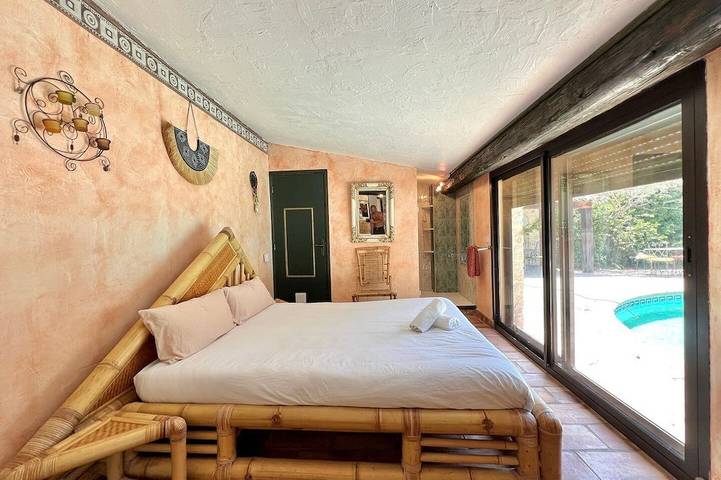 Gîte pour 10 personnes, avec jardin à Marguerittes - 3