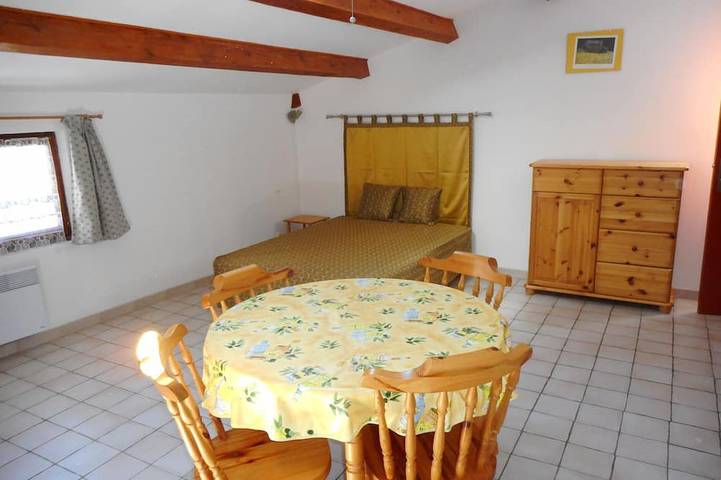 Ganze Wohnung, Moustiers Sainte Marie Studio Zentrum 28m2 in Moustiers-Sainte-Marie, Alpes-de-Haute-Provence