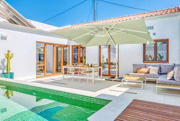 Villa für 4 Personen, mit Terrasse und Garten in Ferragudo