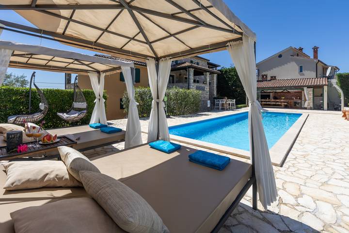 Villa für 14 Personen, mit Balkon und Pool in Porec und Umgebung - 3