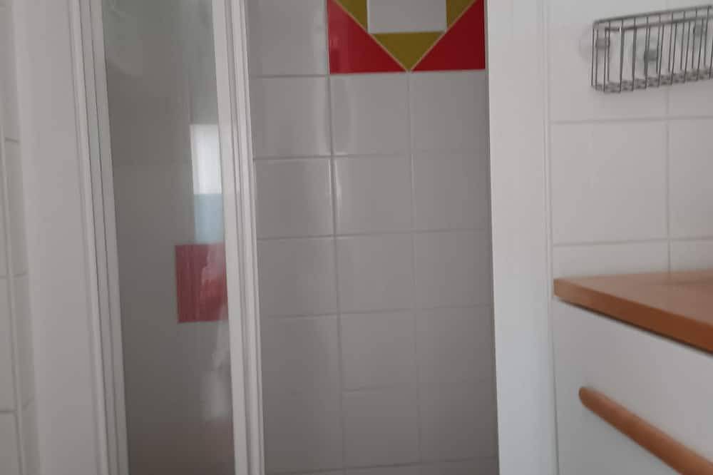 Ganze Wohnung, 5 minutes from downtown Bayonne studio for rent in Bayonne, Bayonne und Umgebung