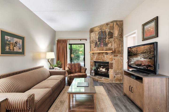 Vacation rental for 4 people, with pool in Gatlinburg