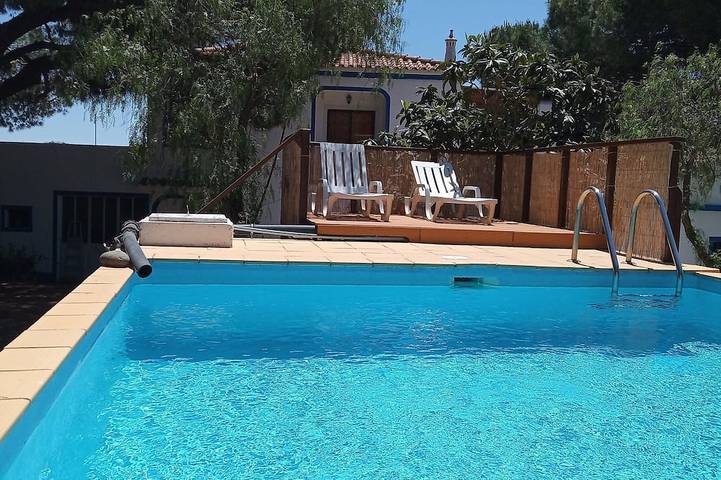 Gîte pour 2 personnes, avec piscine
