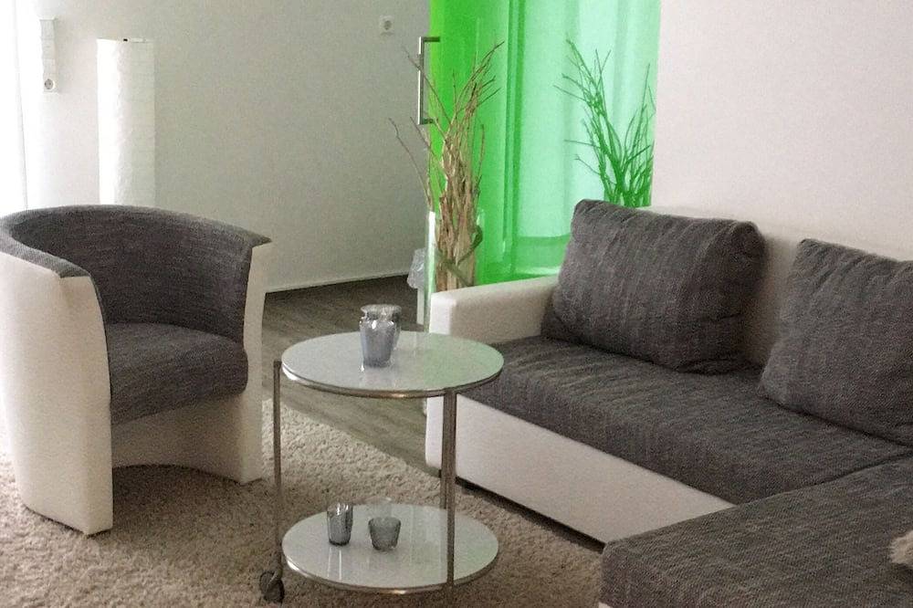 Ganze Wohnung, Ferienwohnung umgeben von idyllischer Natur in Hofstetten, Mittlerer Schwarzwald