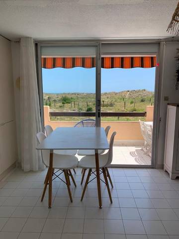 Gîte pour 3 personnes, avec vue et terrasse dans Plage Robinson
