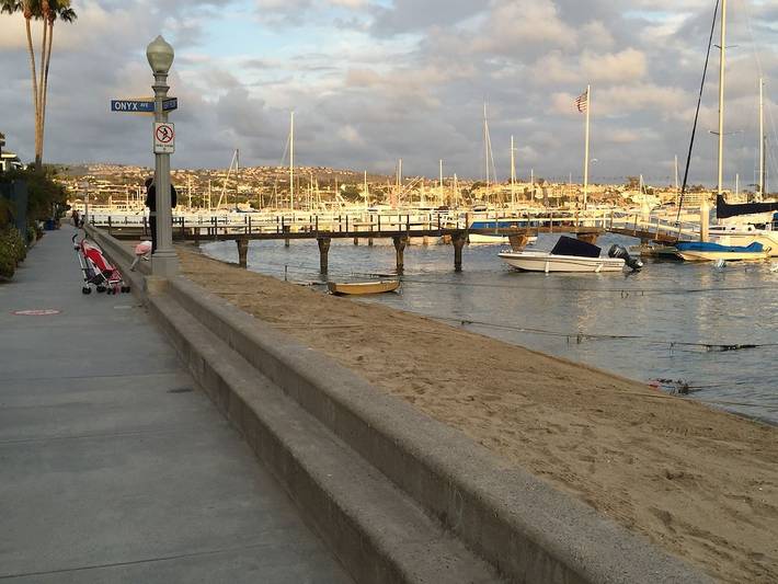 Vacation rental for 3 people, with balcony in Balboa Island