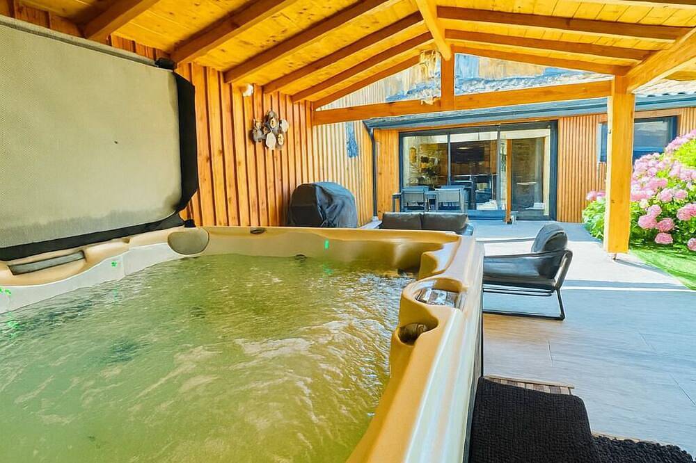 La Bulle Médocaine - Upscale cocoon with private Jacuzzi in Macao, Parque natural regional del Médoc