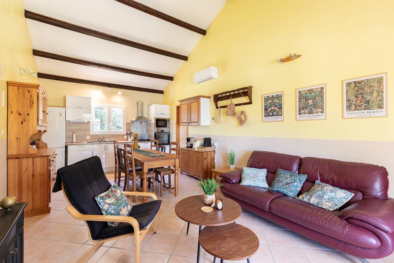 Maison de vacances 'Familiale Tranquille' avec vue montagne, terrasse commune et climatisation in Manso (homonymie), Parc naturel régional de Corse