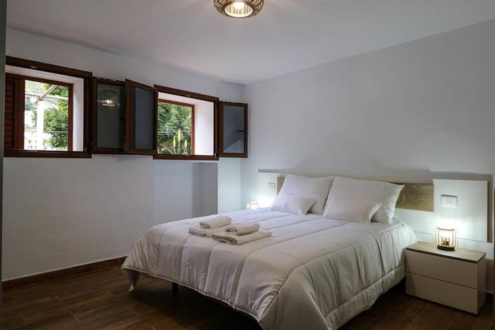 Apartamento para 4 personas, con vistas y terraza en San Pedro