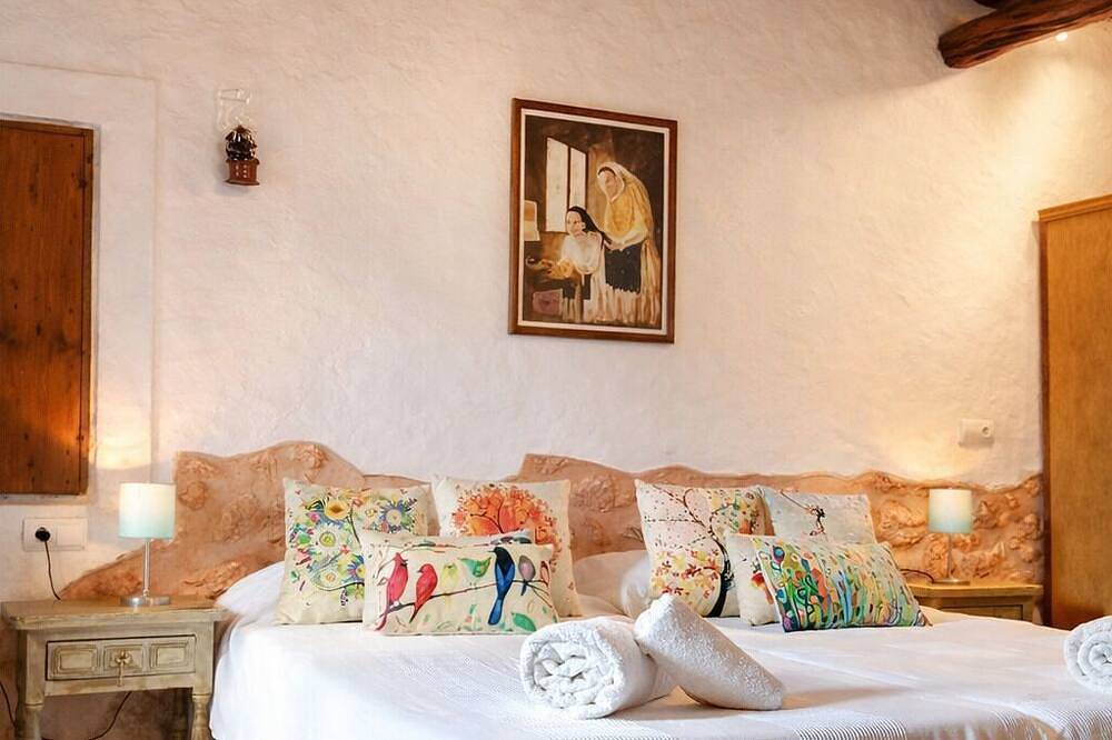 Typisches Haus, ideal für Familien und Paare in Strandnähe. in Port de Sant Miquel, Sant Joan de Labritja