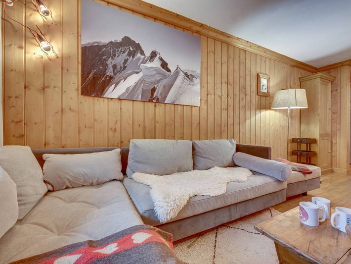 Ganze Wohnung, Komfortable Wohnung mit WLAN, Parkplatz, Südbalkon, mitten im Resort, nahe den Pisten
 in Val-d'Isère, Rutor-Gruppe