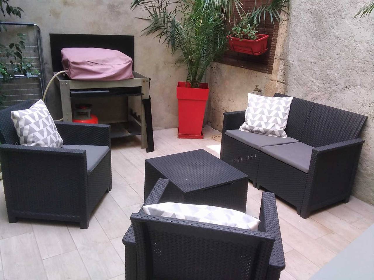 L'Epicerie in Caunes-Minervois, Vinisce