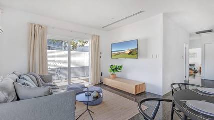 Holiday Home for 4 People in Culburra, Culburra Beach, Photo 1