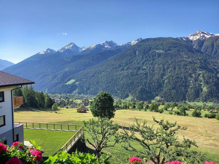 Ferienwohnung für 2 Personen, mit Balkon und Terrasse sowie Garten in Virgen - 2