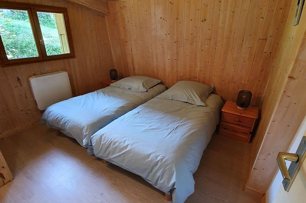 Ski-in, ski-out along the slopes  in Doucy, La Léchère