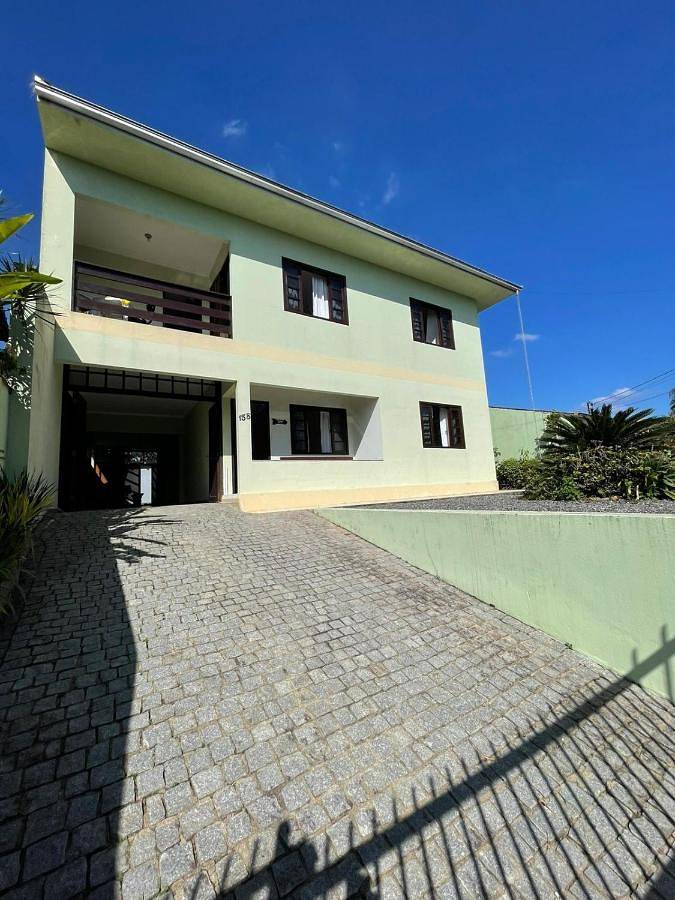 Location de vacances pour 3 personnes, avec jardin à Joinville