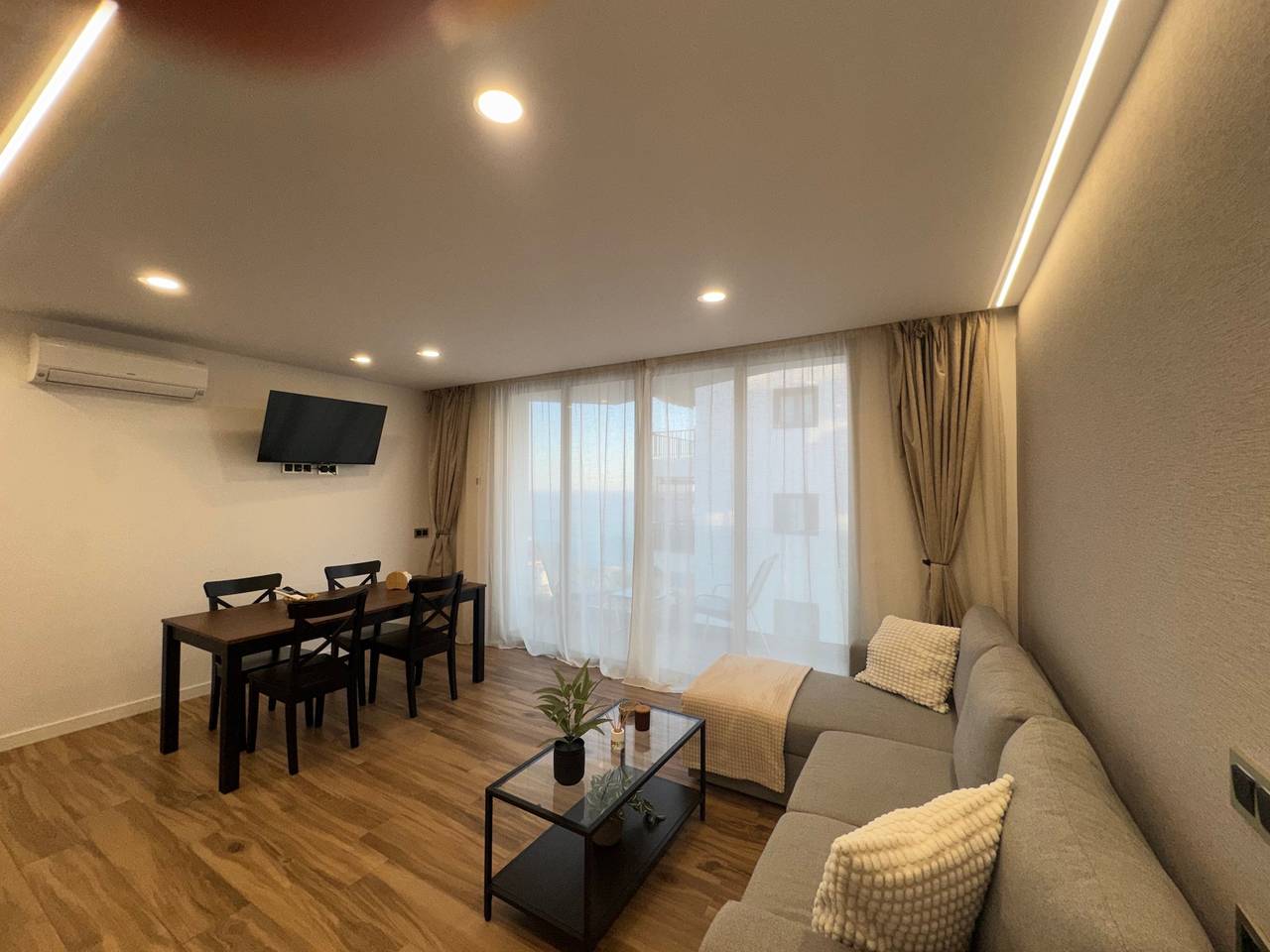 Appartement entier, Appartement de vacances 'Ale Deluxe Home' avec vue sur mer, Wi-Fi et climatisation in Puerto Santiago, Santiago del Teide