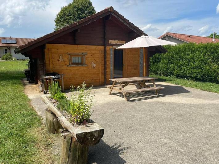Gîte pour 4 personnes, avec Terrasse et Jardin dans Légna