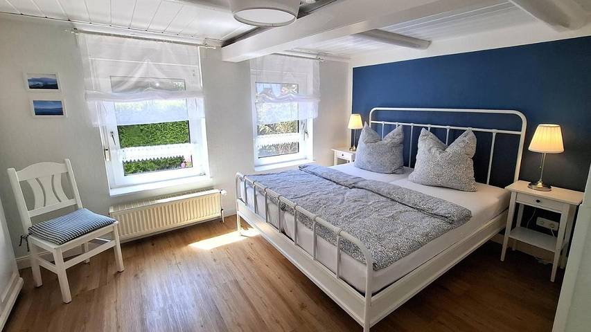 Ferienwohnung für 4 Personen, mit Terrasse und Garten in Neugarmssiel - 2