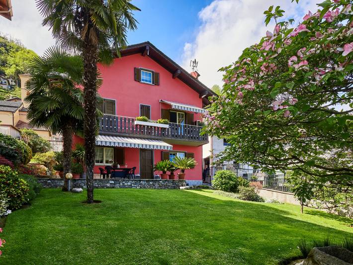 Appartement de vacances pour 4 personnes, avec Terrasse et Jardin à Dongo