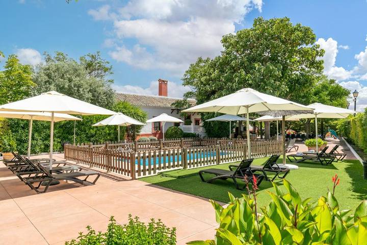 Casa rural para 6 personas, con piscina además de jardín y vistas, Se admiten mascotas en Herencia - 2