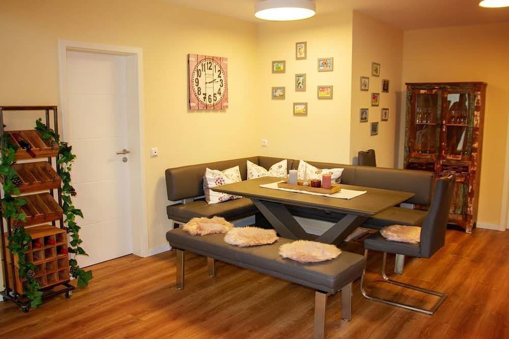 Geheel appartement, Vacation apartment Saar-Steg in Saarburg, Mosel-Saar