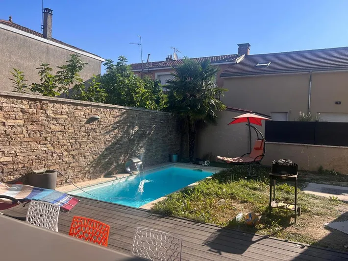 Chalet para 7 personas, con jardín y piscina - 1