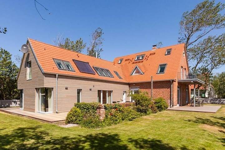 Ferienhaus für 4 Personen, mit Terrasse und Sauna sowie Garten, mit Haustier