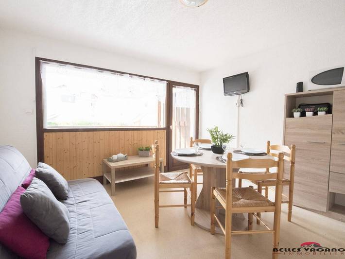 Ganze Wohnung, Ruhige Ferienwohnung für 6 Personen mit Balkon nahe Zentrum Saint Lary und kostenloser Skibus in Saint-Lary-Soulan, Nationalpark Pyrenäen