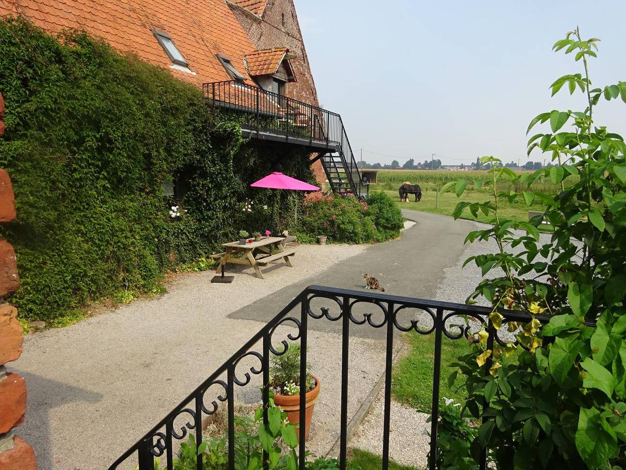 Ferme de la pouillerie - Bouton d'Or au rez-de-chaussée in Houplin-Ancoisne, Lille region