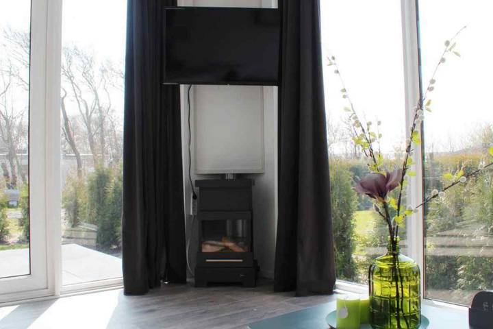 Bungalow für 6 Personen, mit Garten und Sauna sowie Terrasse und Pool, mit Haustier in Julianadorp - 4