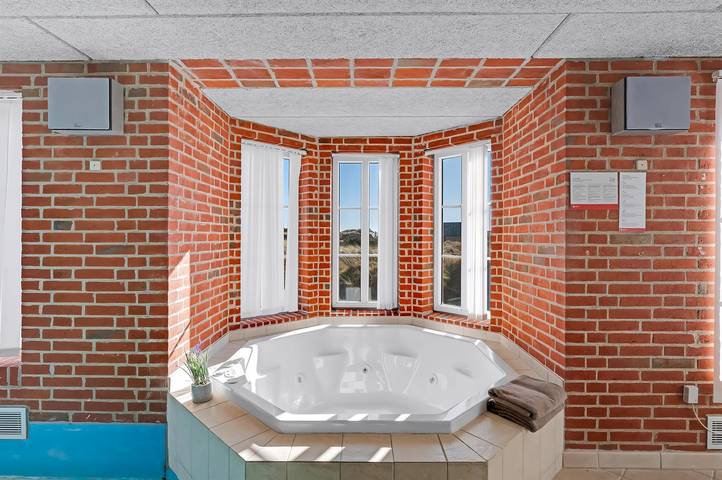Ferienhaus mit Meerblick für 24 Personen, mit Sauna und Terrasse sowie Whirlpool und Kinderpool in Blavand - 4