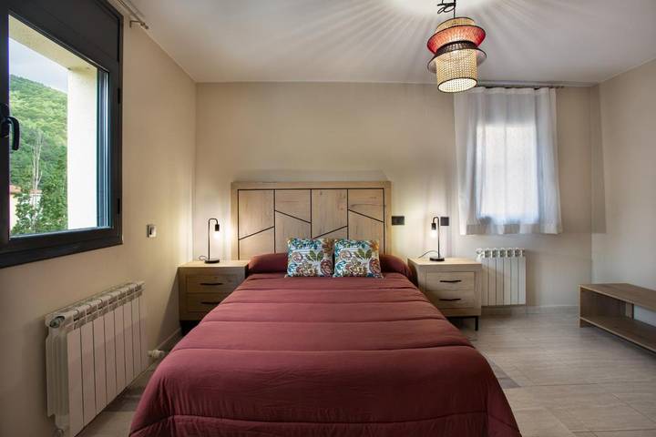 Gîte pour 6 personnes, avec balcon et vue à Ripoll - 3