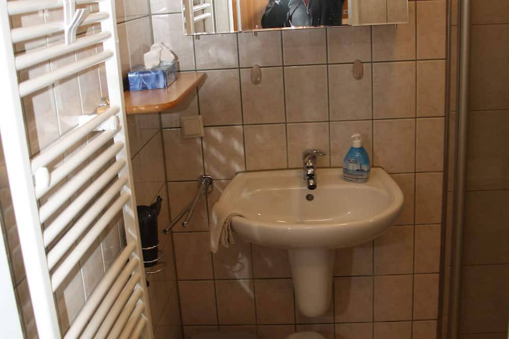Ganze Wohnung, 3 Sterne-Wohnung für 2-3 Personen. Haustier erlaubt. in Burhave, Butjadingen