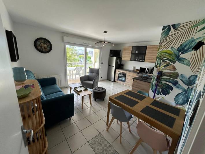 Gîte pour 4 personnes, avec terrasse ainsi que piscine et jardin à Île-Tudy - 2
