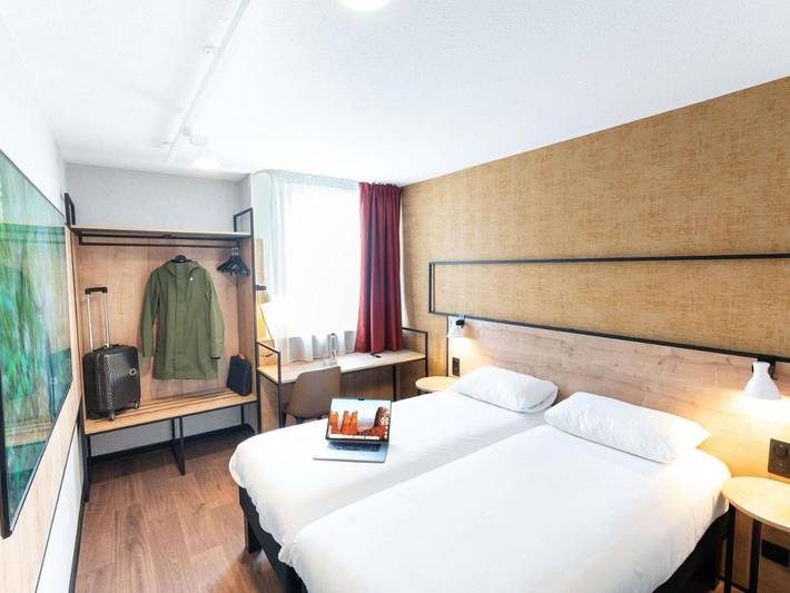 Hôtel pour 2 personnes, avec Terrasse et Jardin à La Chapelle-Saint-Mesmin