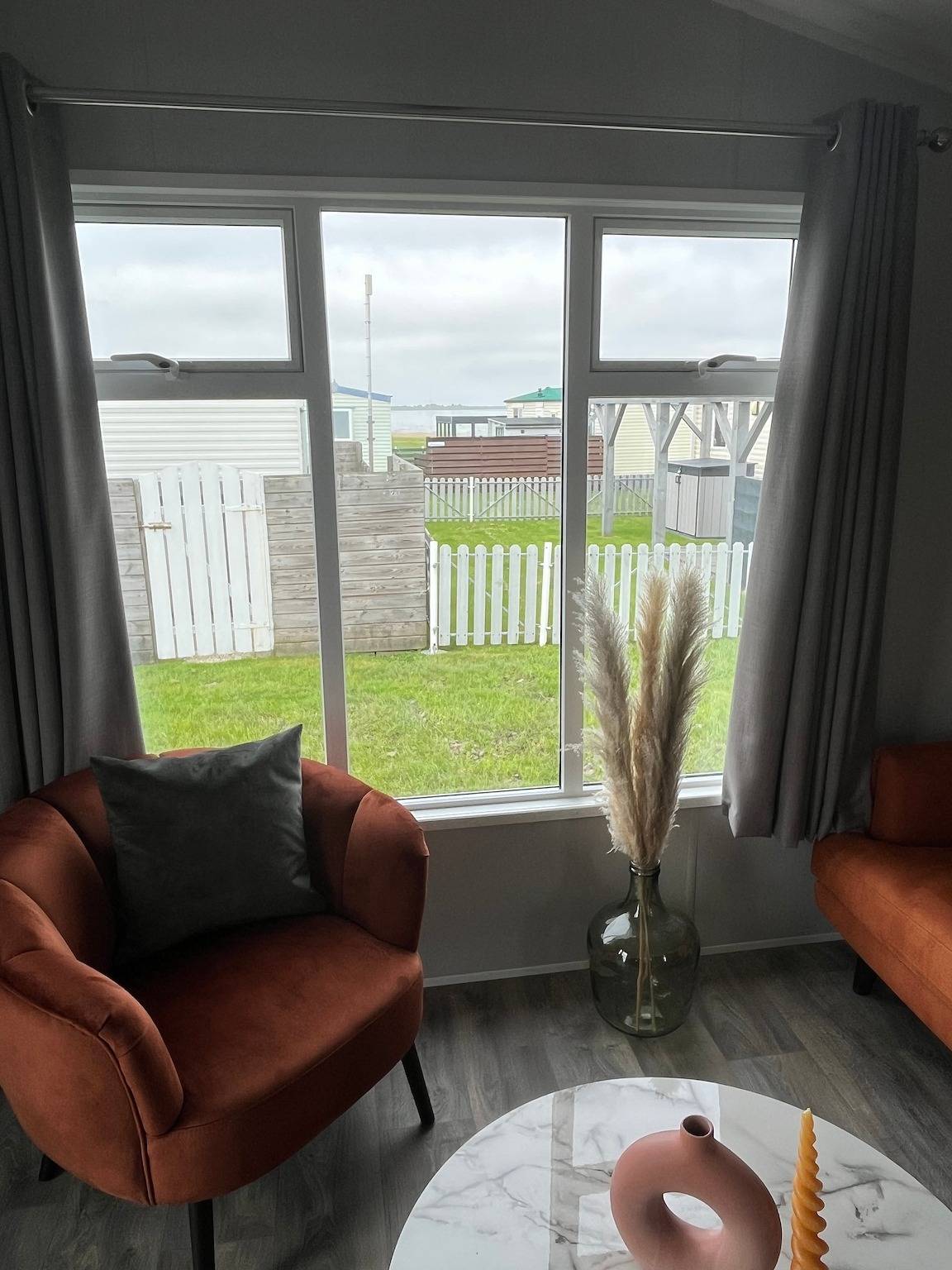 Neues Ferienhaus Chalet Nr.73 zweite Reihe direkt am  Wattenmeer, komplett eingezäunt in Wieringen, Ijsselmeer