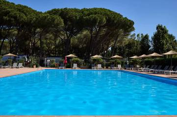 Camping für 5 Personen, mit Terrasse und Pool in der Maremma