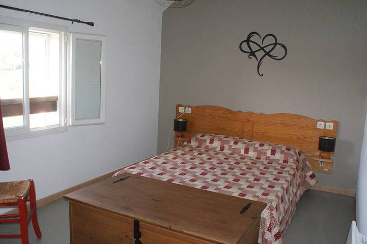 Gîte pour 8 personnes, avec balcon et jardin dans Lac de la Raviège - 2